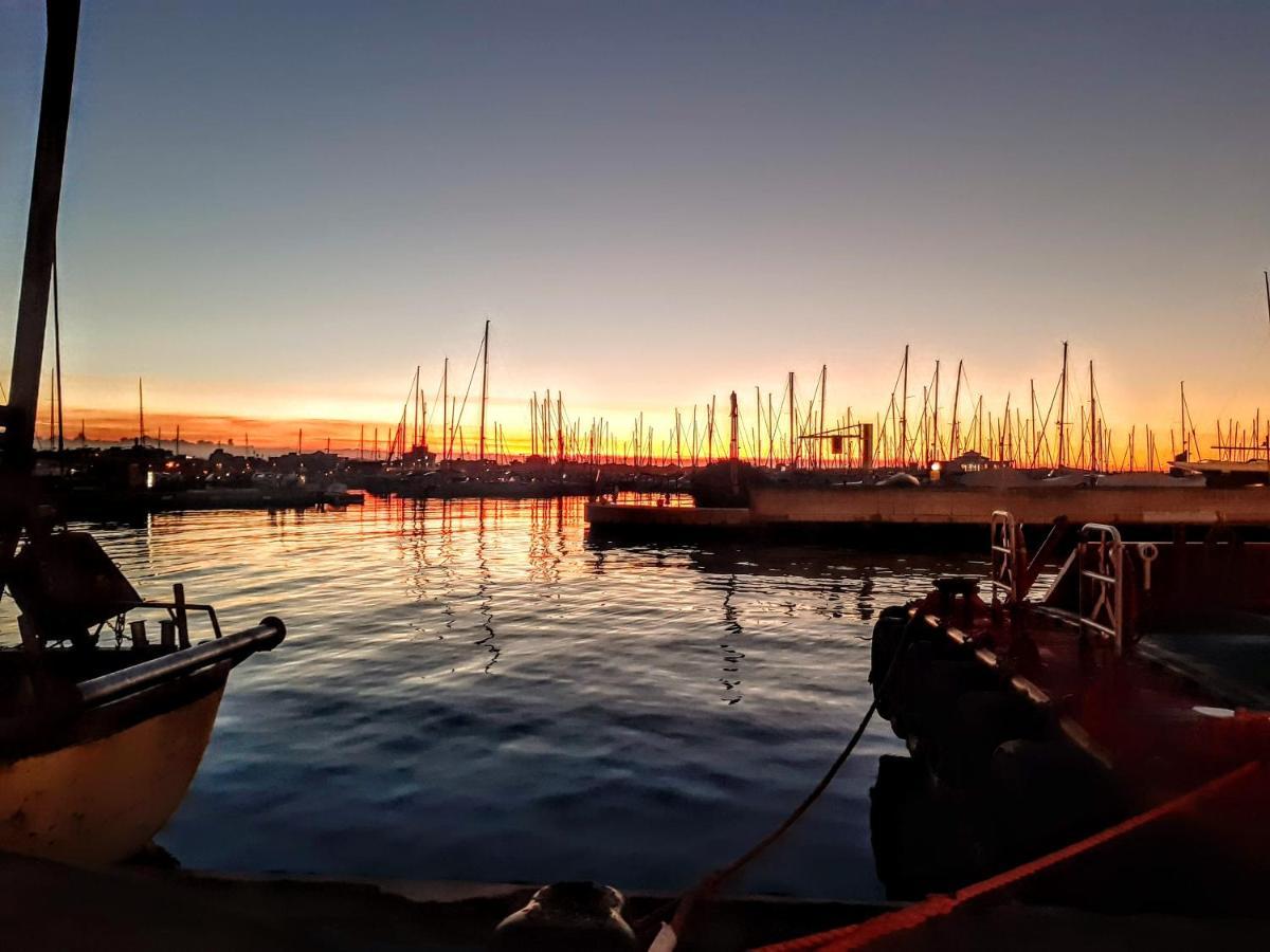 Hotel Amalfi Rimini Bagian luar foto